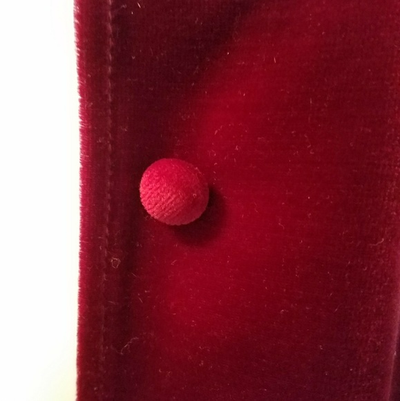 SOLD - Vintage velvet jacket in plum wine - Picture 5 of 8